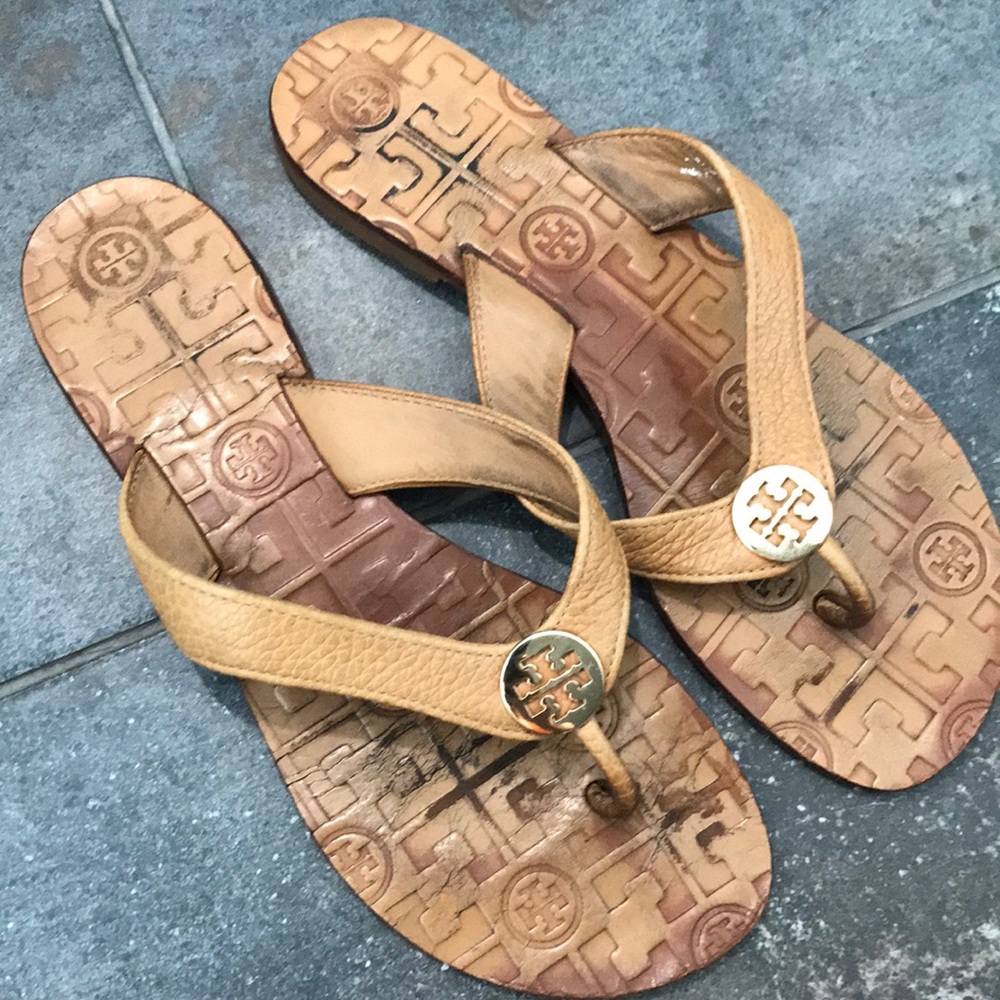 Classic Tory Burch leather sandal